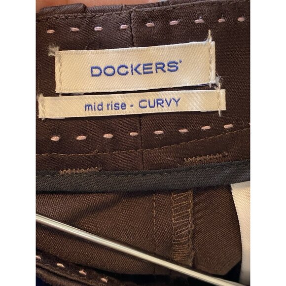 Dockers Brown Mid Rise Curvy Capri Pants Women's Size 16 New NWT - Picture 10 of 11
